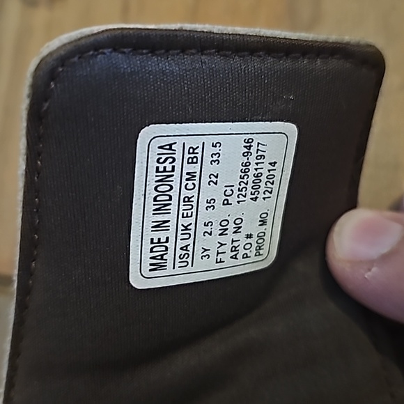 Under Armour Camoflauge flip flops with memory foam 3Y - Picture 7 of 7